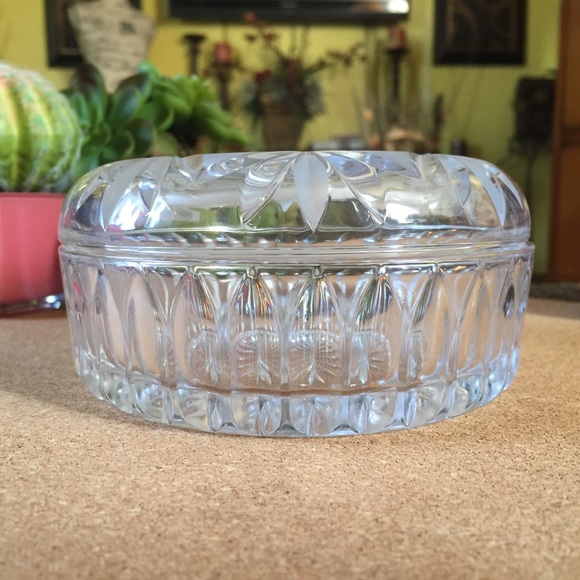 Vintage Clear Cut Glass Photo Jewelry Box - Picture 6 of 7